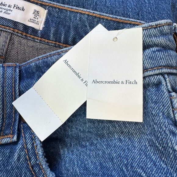 NEW ABERCROMBIE & FITCH women's size 2 The 90s Straight Ultra High Rise Jeans - Picture 13 of 15